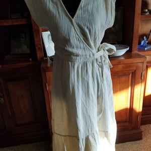Universal Threads Wrap Dress